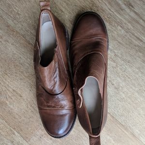 Brand new Vero Cuoio loafers from Initial Fashion